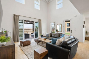 Rendezvous at the Shores home